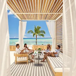 https://outrigger-reef-waikiki-beach-resort.hotelsinhawaii.org